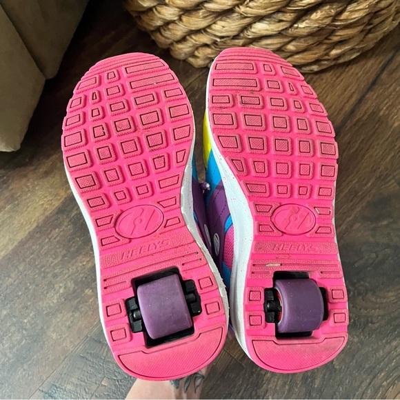 Heelys Force Skate Shoe Youth 4 Women’s 5 Neon Colors with Wheels - Picture 3 of 7